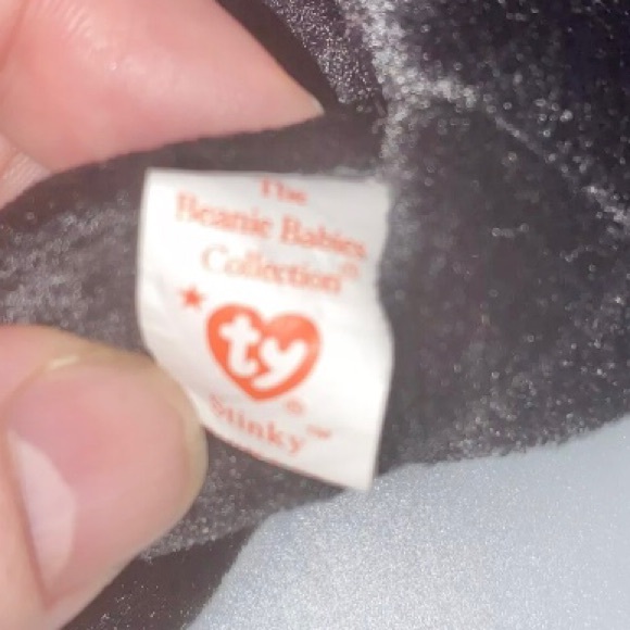 STINKY the Skunk, TY Beanie Babies, Hangtag attached, 1995, Retired, Vintage - Picture 6 of 6